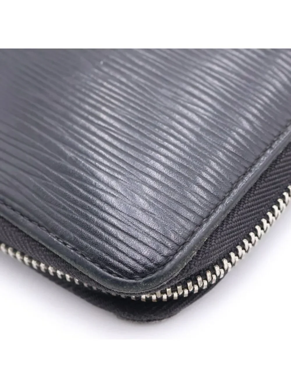 Louis Vuitton Epi Leather Wallet Black